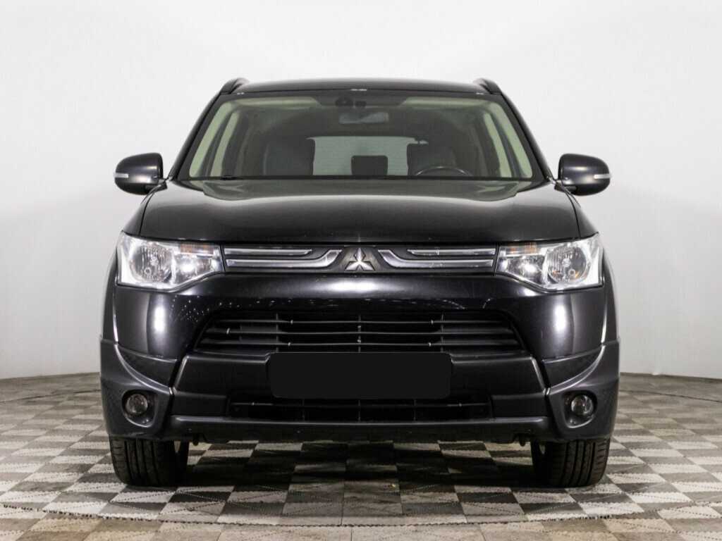 Mitsubishi Outlander с пробегом — 2013 год. Фото: #1