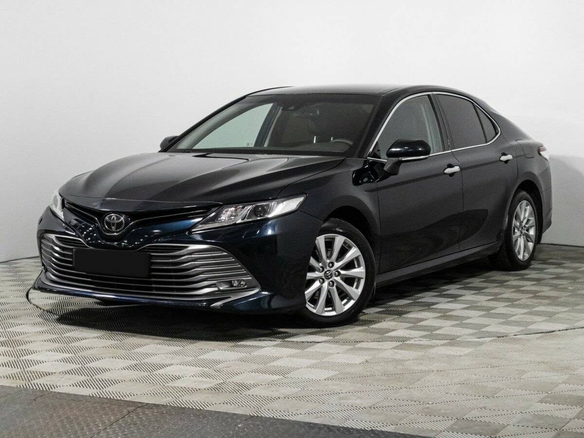Toyota Camry с пробегом — 2019 год. Посмотреть фото