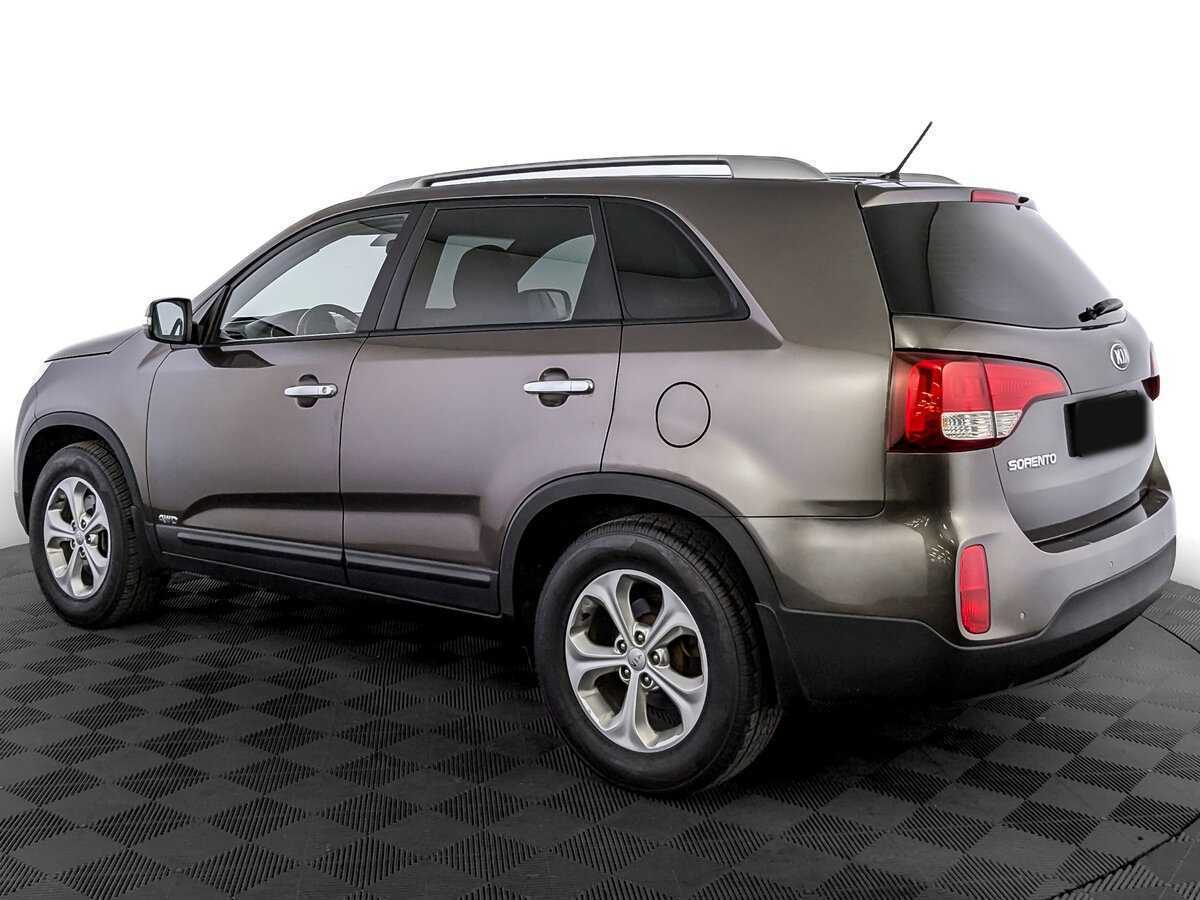 Kia Sorento с пробегом — 2016 год. Фото: #6