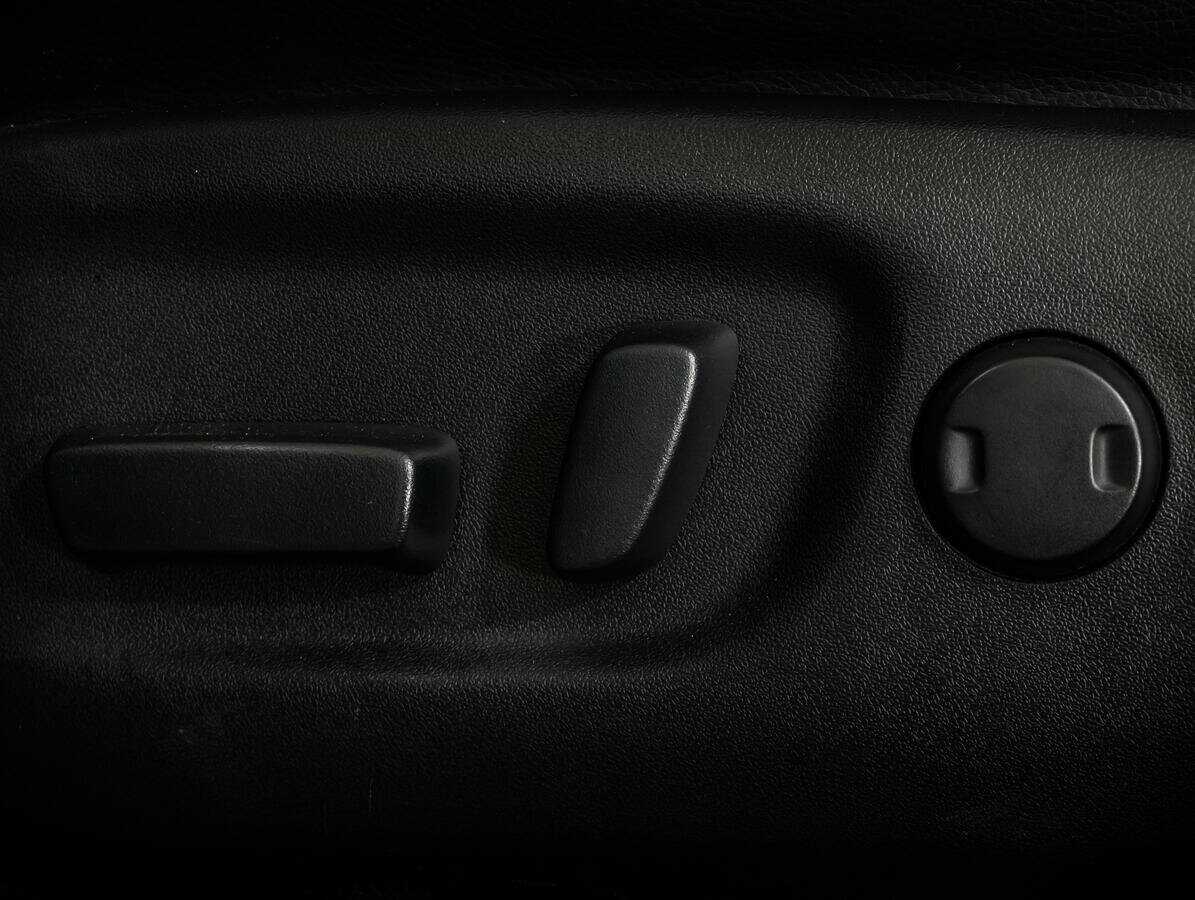 Toyota RAV4 с пробегом — 2016 год. Фото: #15