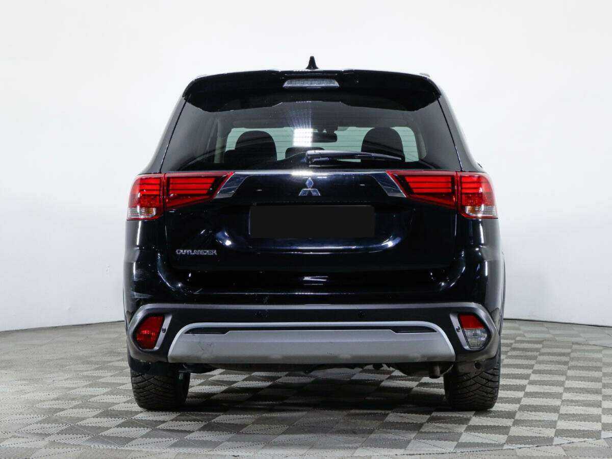 Mitsubishi Outlander с пробегом — 2021 год. Фото: #5