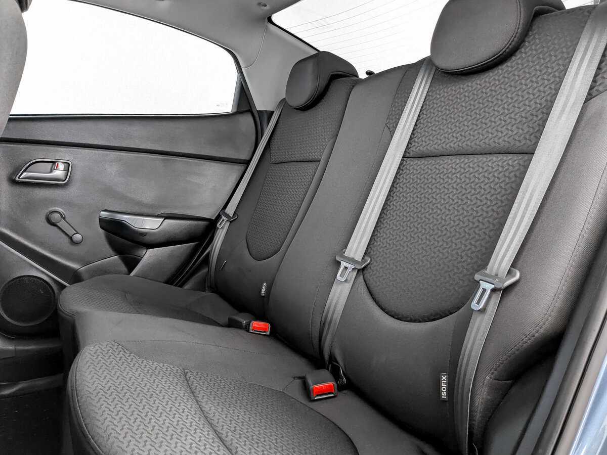 Kia Rio с пробегом — 2015 год. Фото: #9