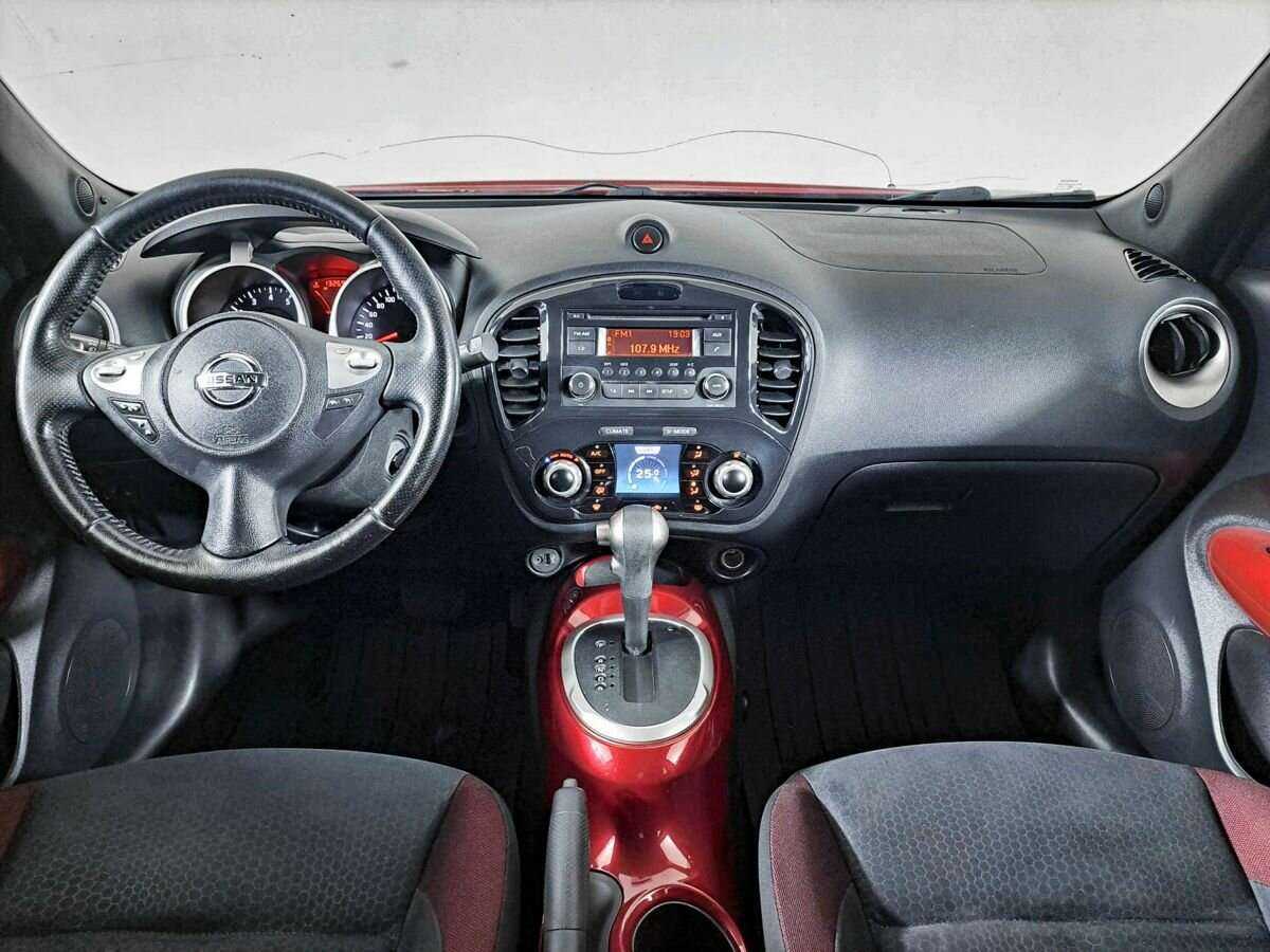 Nissan Juke с пробегом — 2013 год. Фото: #13