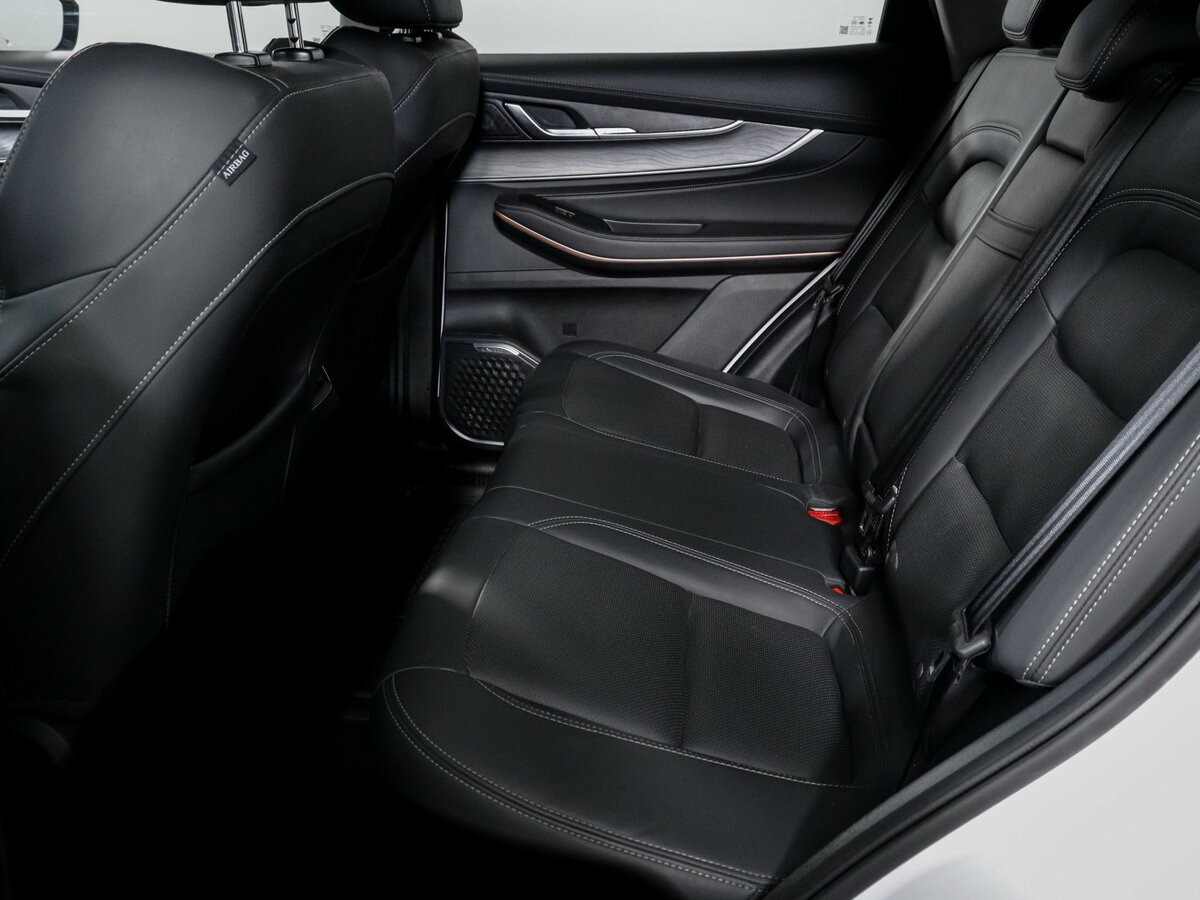 EXEED LX с пробегом — 2023 год. Фото: #9