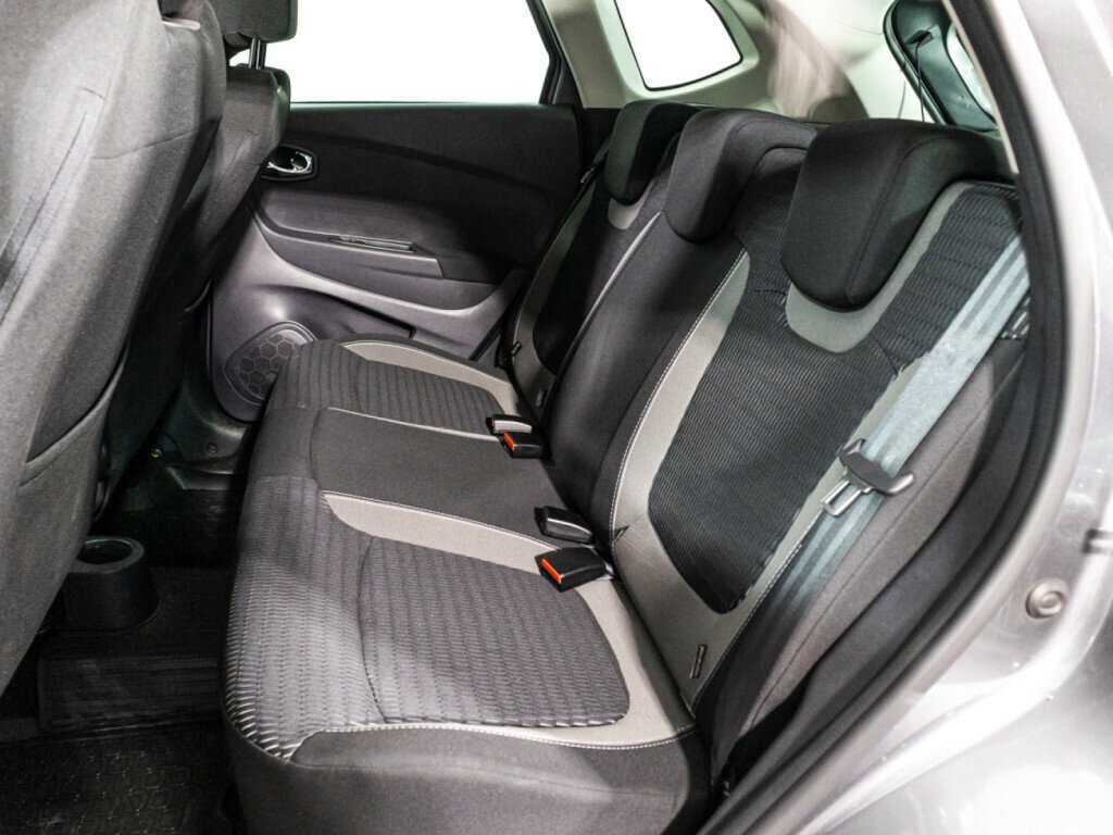 Renault Kaptur с пробегом — 2016 год. Фото: #9