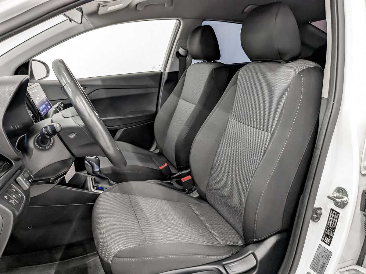 Hyundai Solaris с пробегом — 2020 год. Фото: #19