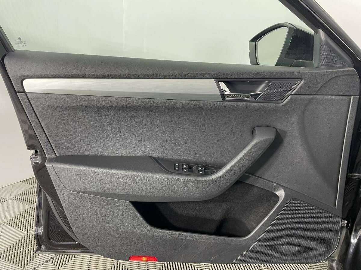 Skoda Superb с пробегом — 2018 год. Фото: #7