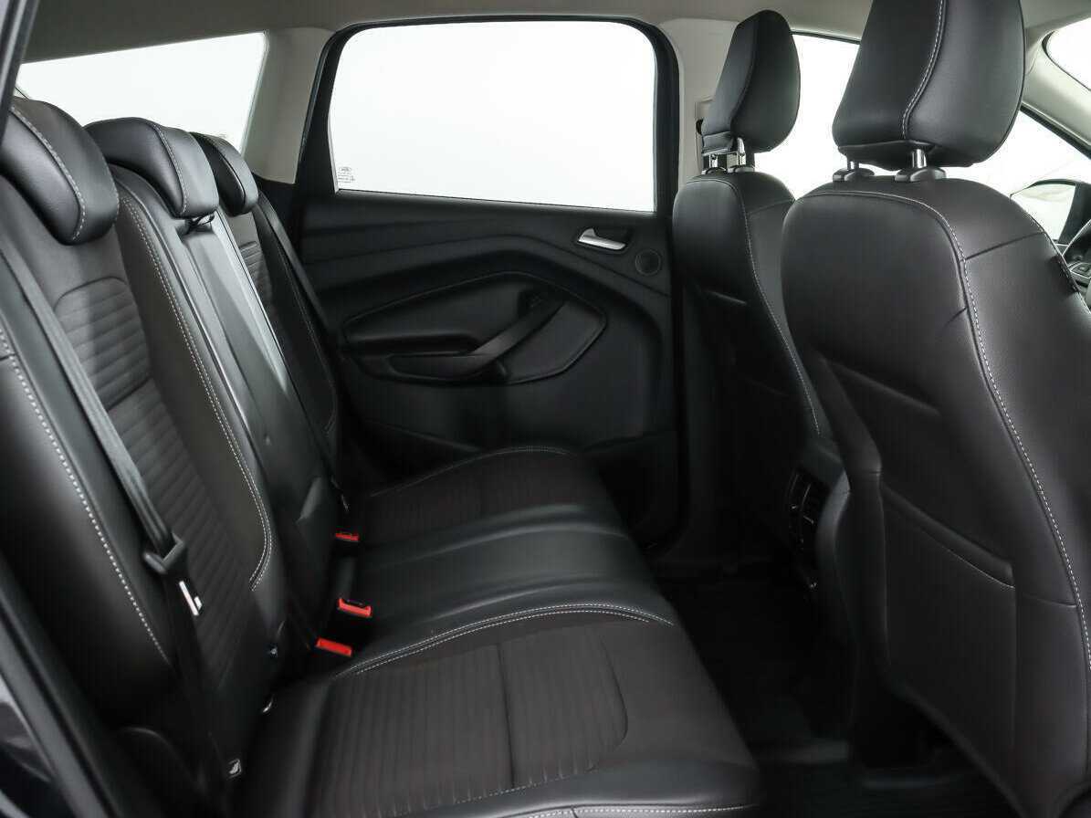 Ford Kuga с пробегом — 2017 год. Фото: #10