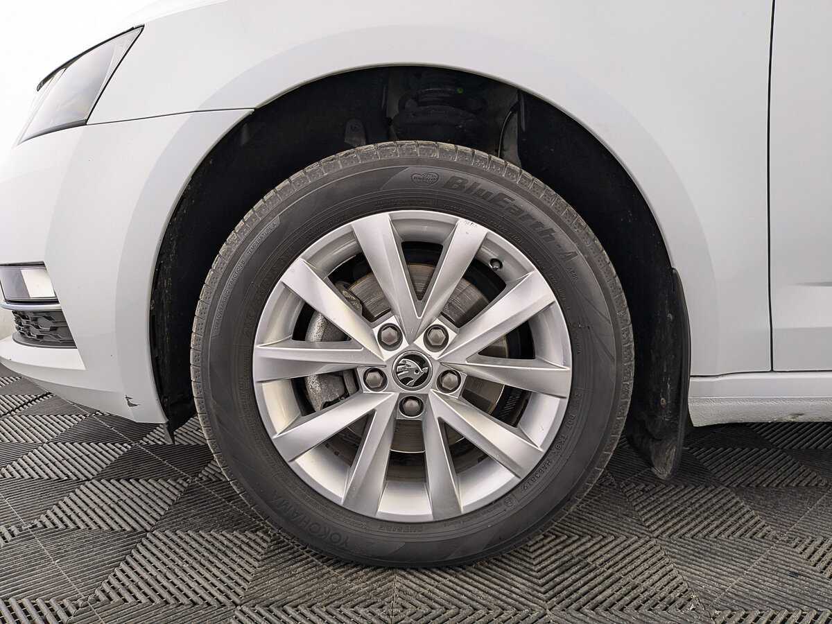 Skoda Octavia с пробегом — 2019 год. Фото: #11