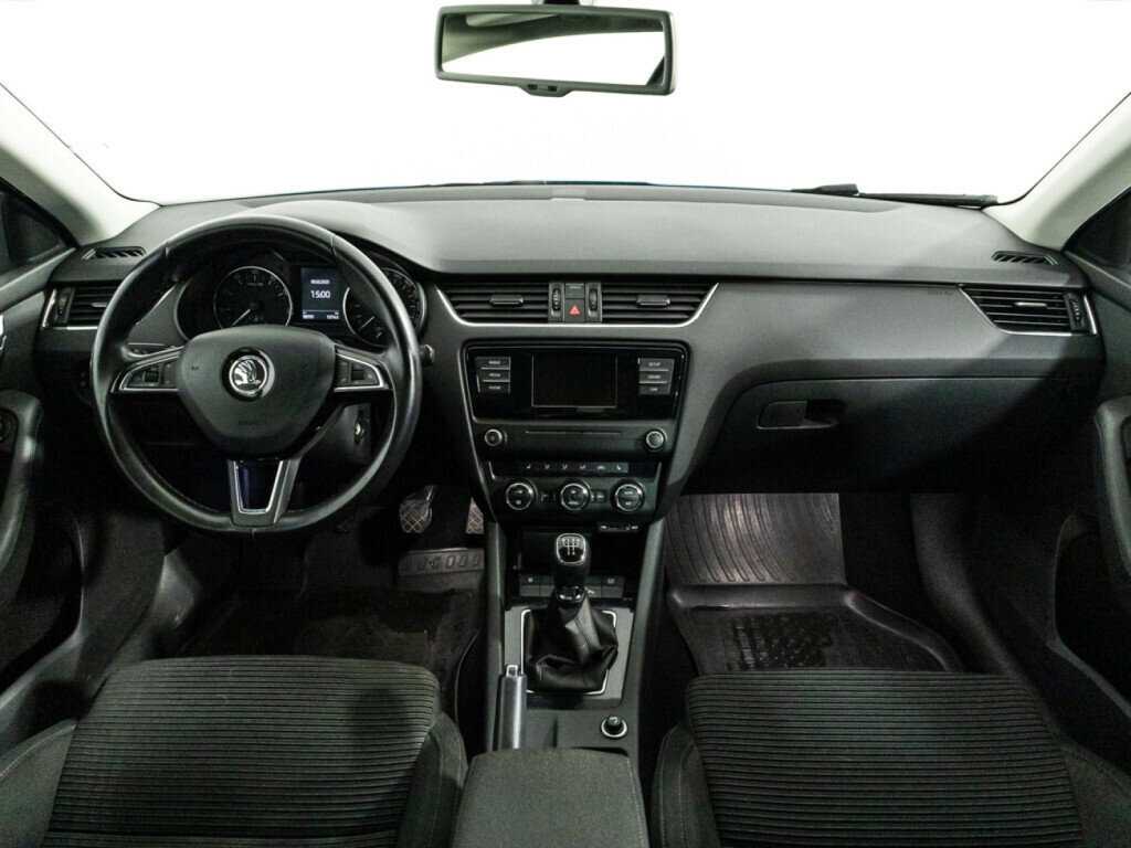Skoda Octavia с пробегом — 2015 год. Фото: #12