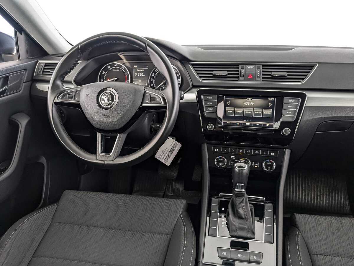 Skoda Superb с пробегом — 2019 год. Фото: #16