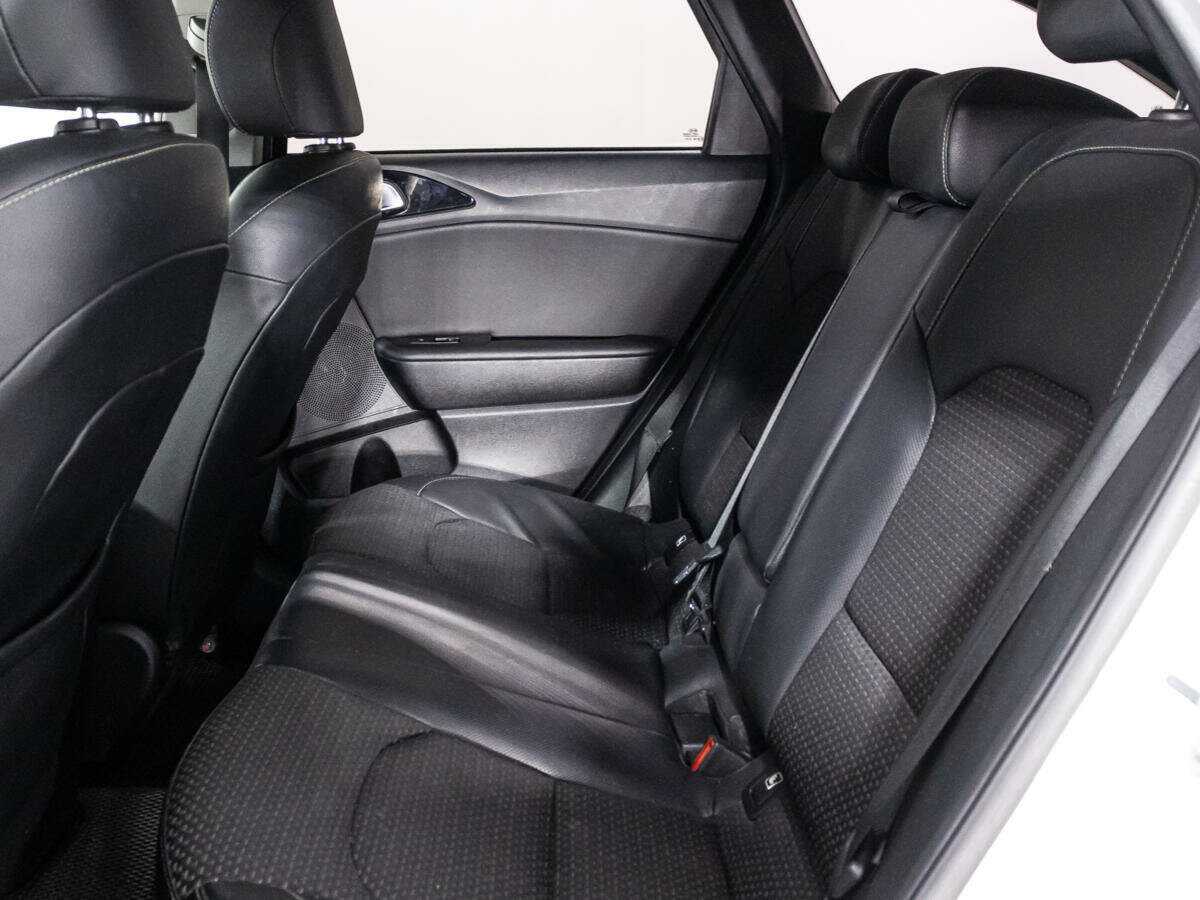 Kia Ceed с пробегом — 2019 год. Фото: #9