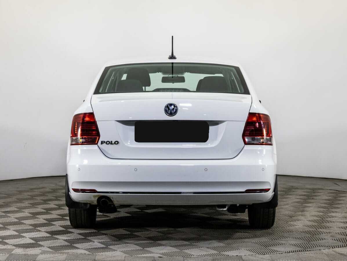 Volkswagen Polo с пробегом — 2018 год. Фото: #4