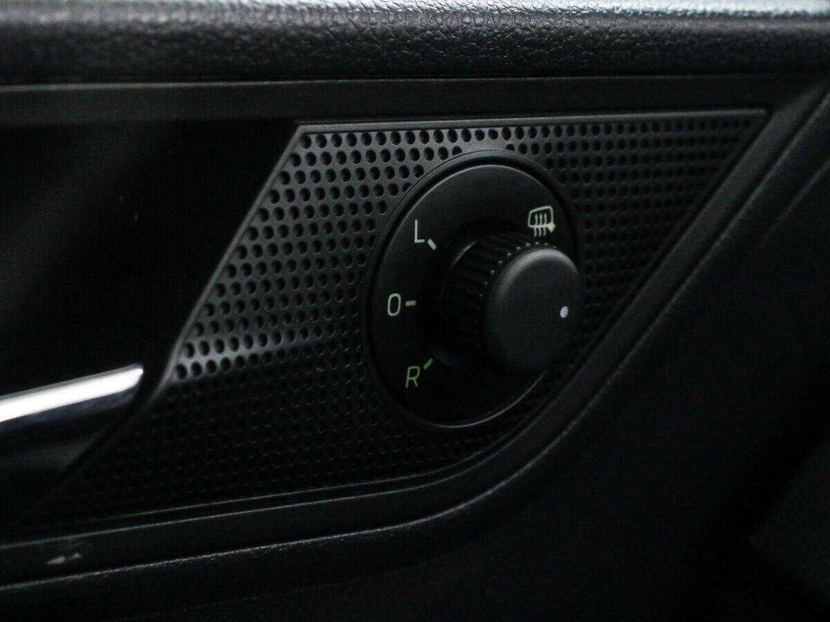 Skoda Rapid с пробегом — 2020 год. Фото: #12