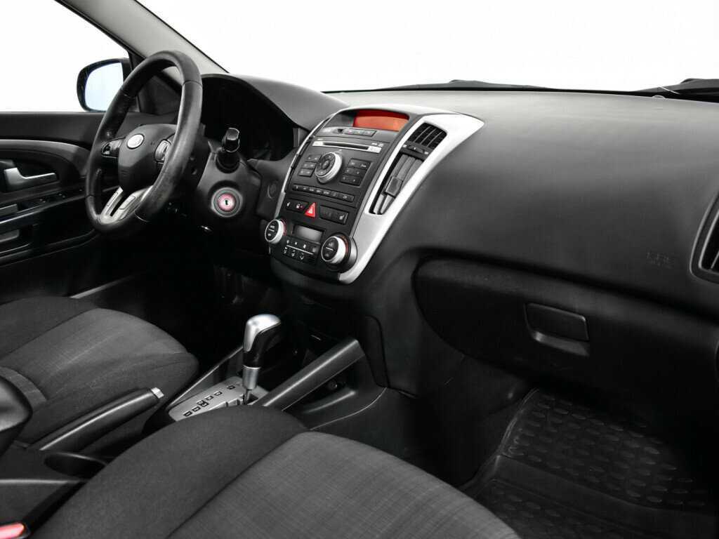 Kia Ceed с пробегом — 2012 год. Фото: #8