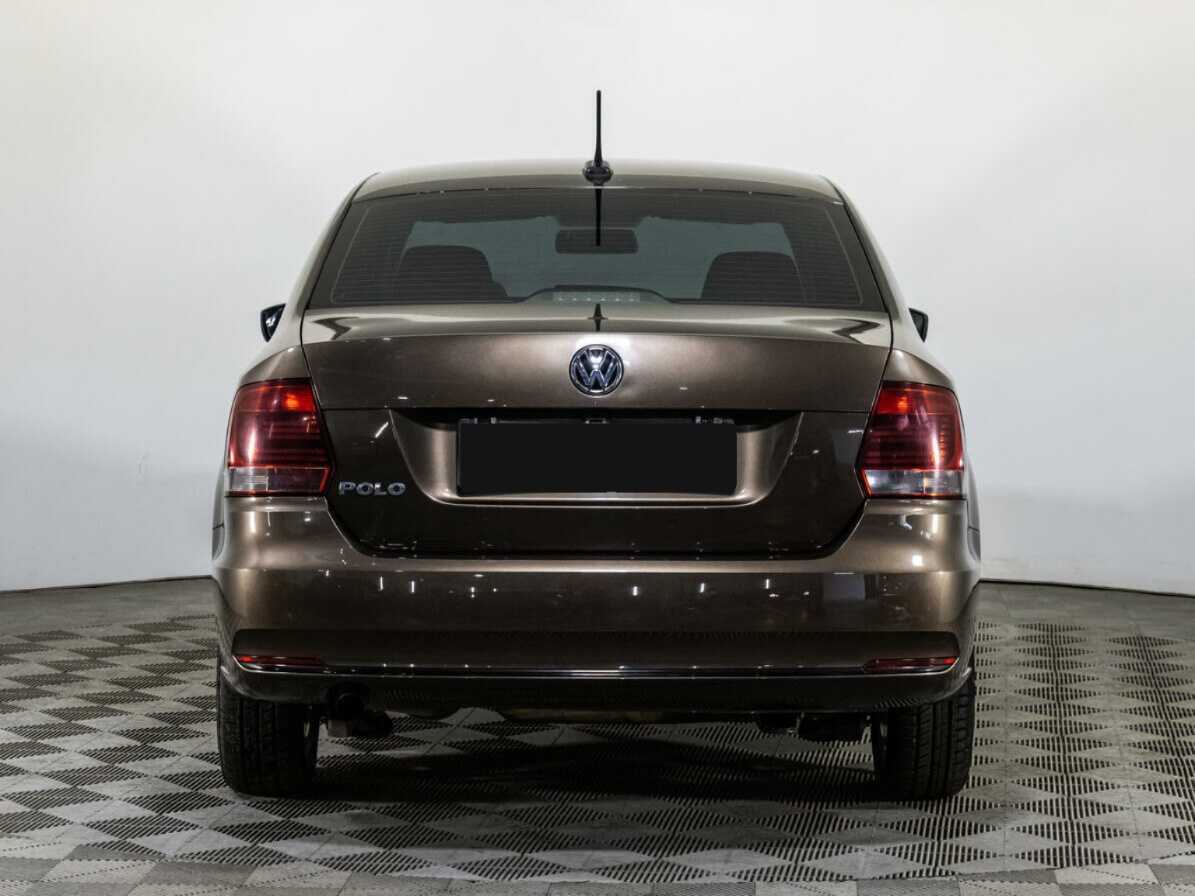 Volkswagen Polo с пробегом — 2018 год. Фото: #5