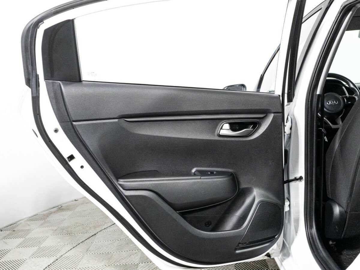 Kia Rio с пробегом — 2021 год. Фото: #24