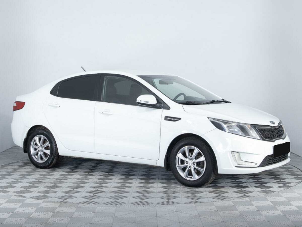 Kia Rio с пробегом — 2012 год. Фото: #2