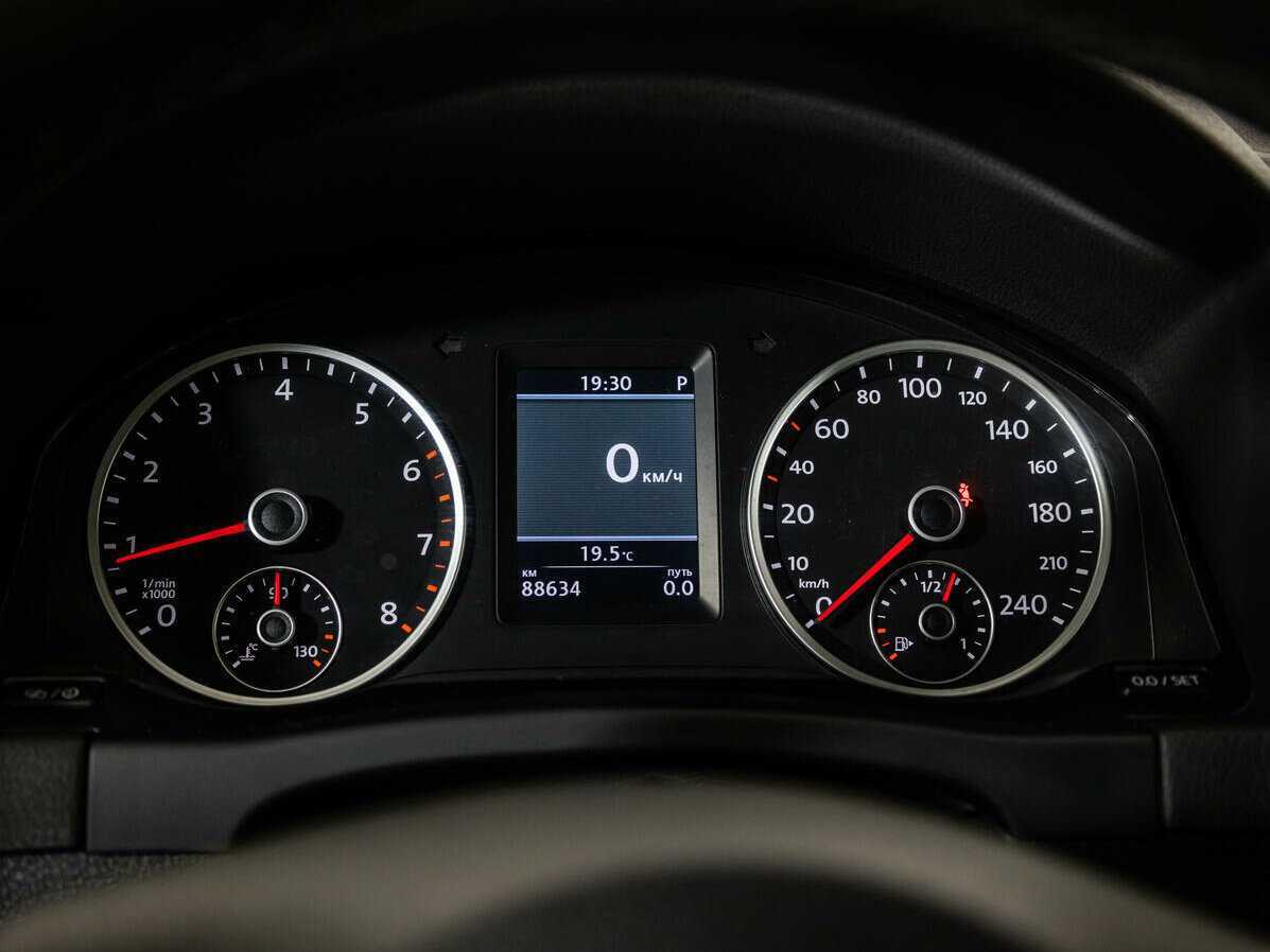 Volkswagen Tiguan с пробегом — 2012 год. Фото: #9