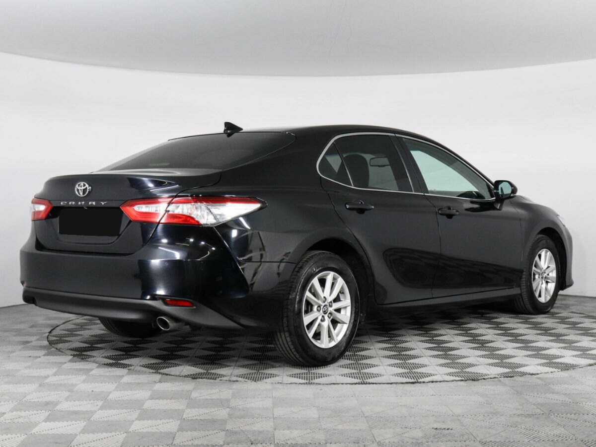 Toyota Camry с пробегом — 2019 год. Фото: #4