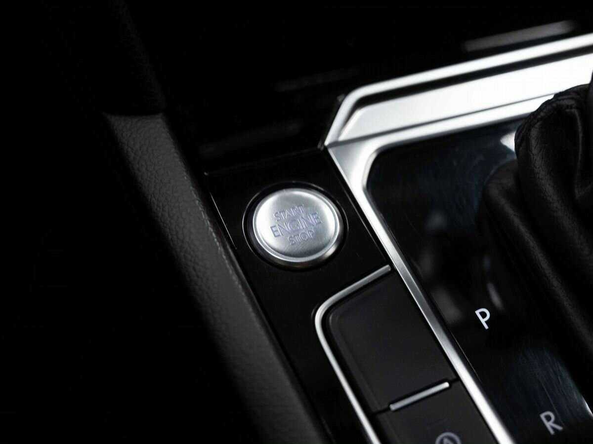 Volkswagen Passat с пробегом — 2016 год. Фото: #25