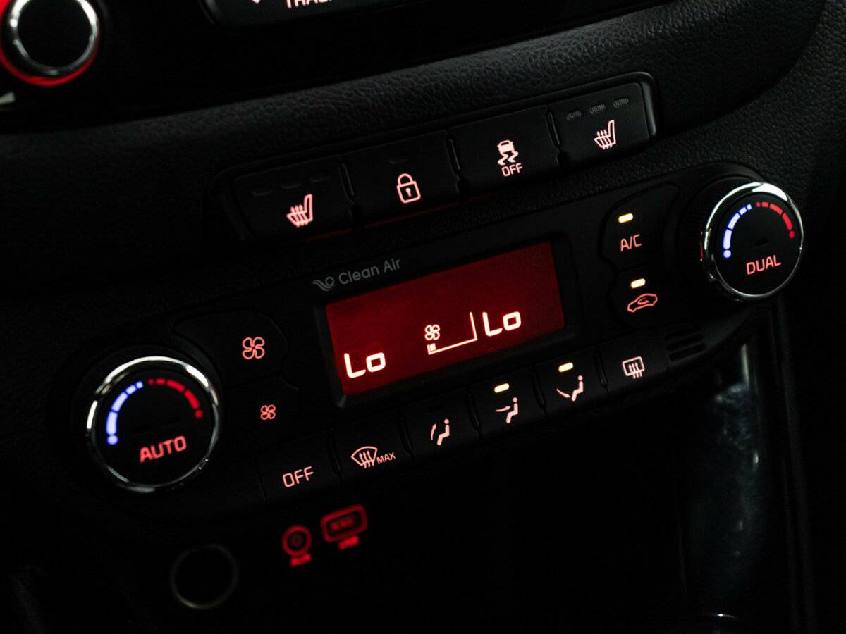 Kia Ceed с пробегом — 2015 год. Фото: #14