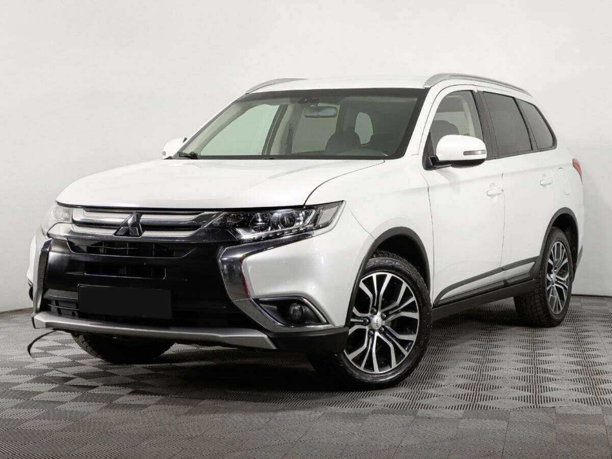 Mitsubishi Outlander с пробегом — 2017 год. Фото: #0