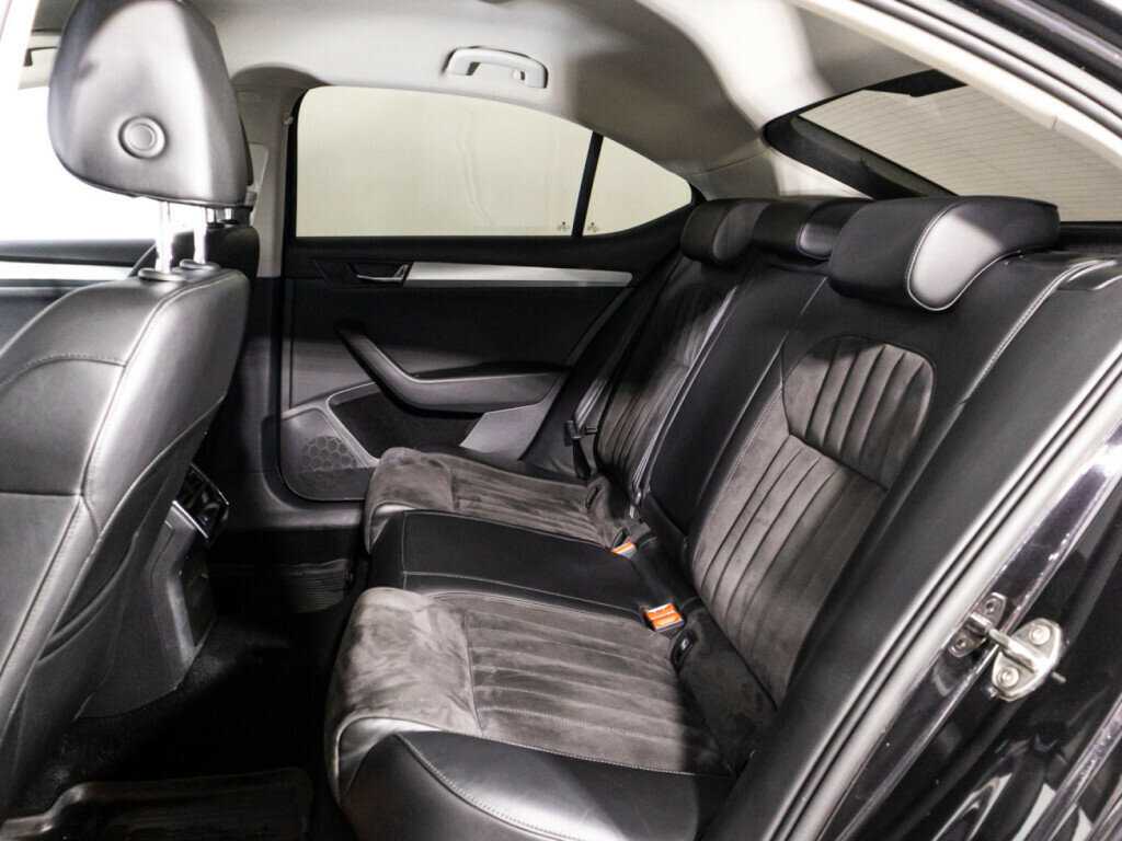 Skoda Superb с пробегом — 2017 год. Фото: #9