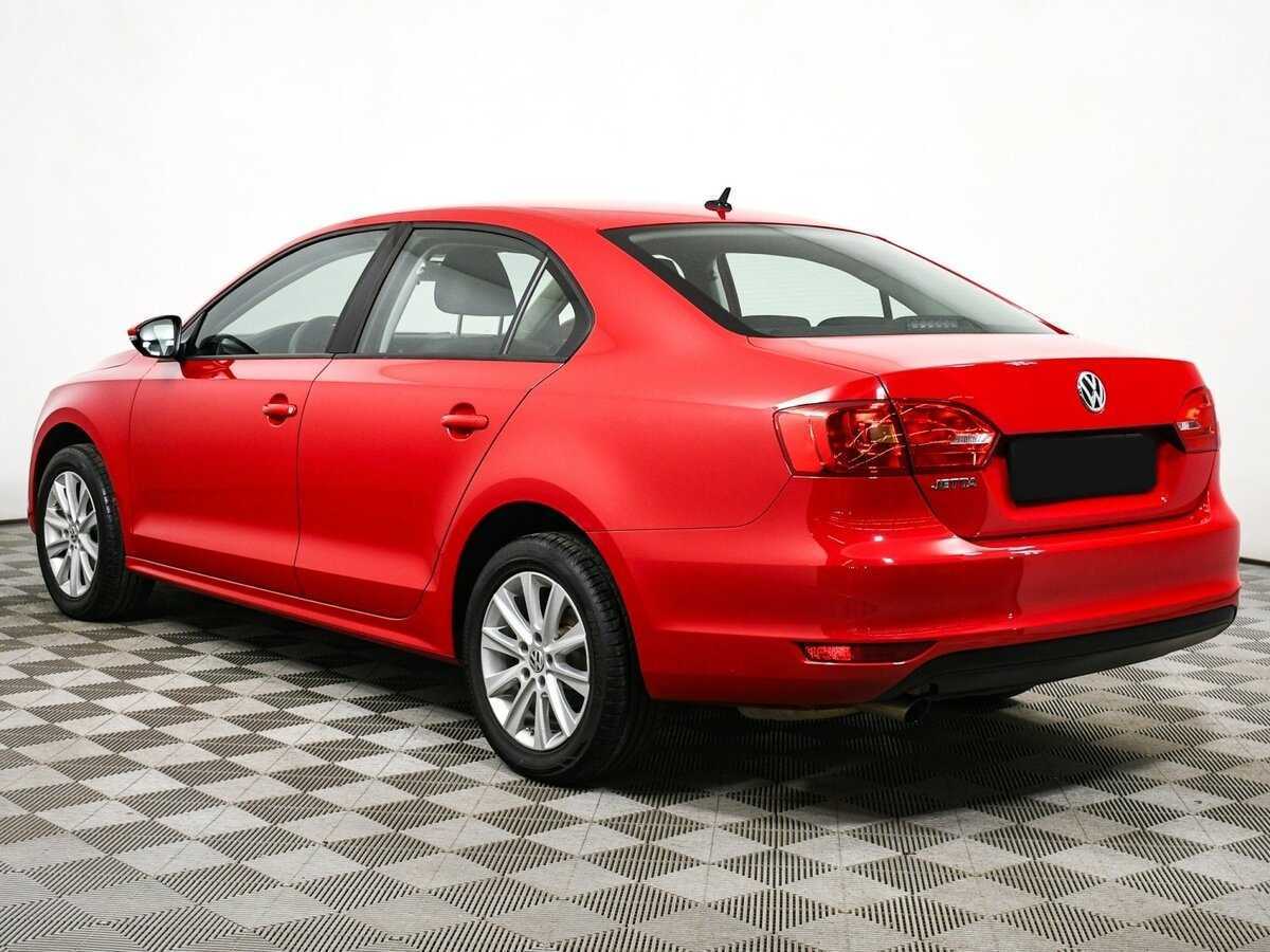 Volkswagen Jetta с пробегом — 2014 год. Фото: #6