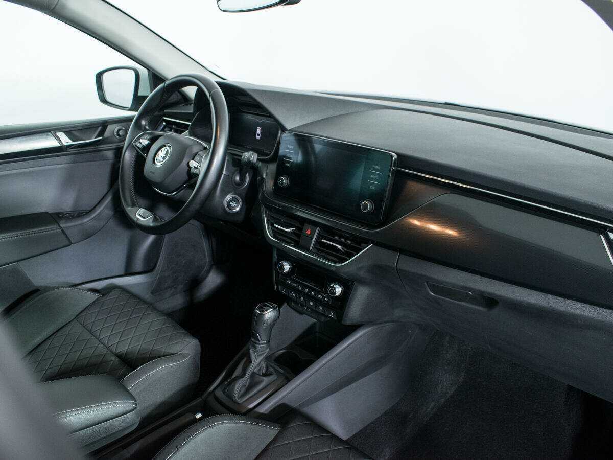 Skoda Rapid с пробегом — 2021 год. Фото: #8