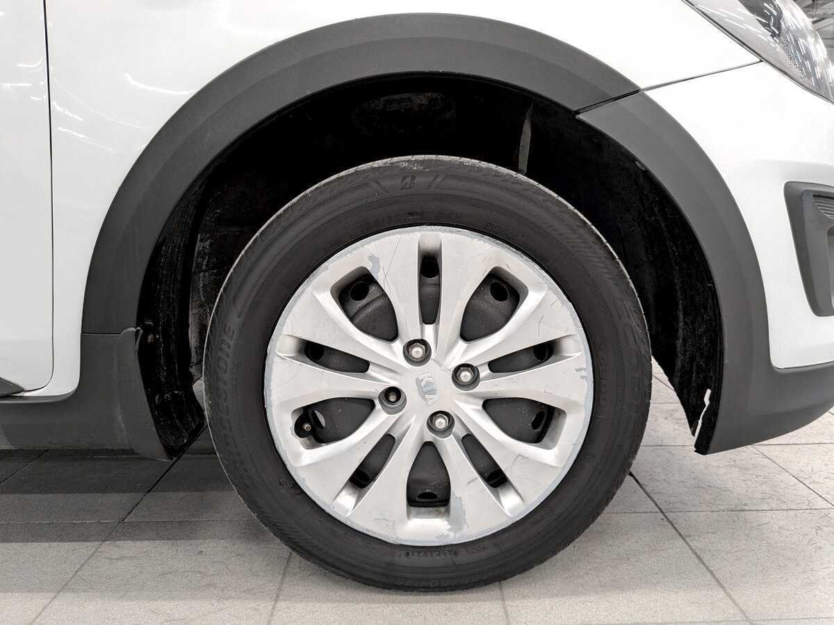 Kia Rio с пробегом — 2020 год. Фото: #17