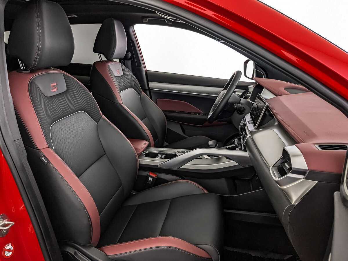 Geely Coolray с пробегом — 2023 год. Фото: #23