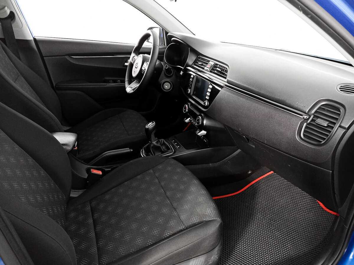 Kia Rio с пробегом — 2017 год. Фото: #8