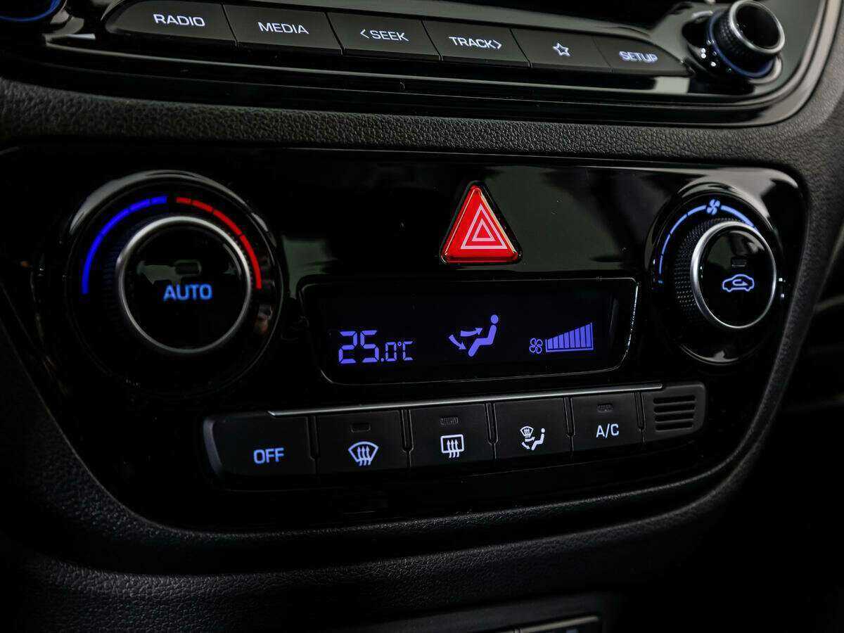 Hyundai Solaris с пробегом — 2021 год. Фото: #15