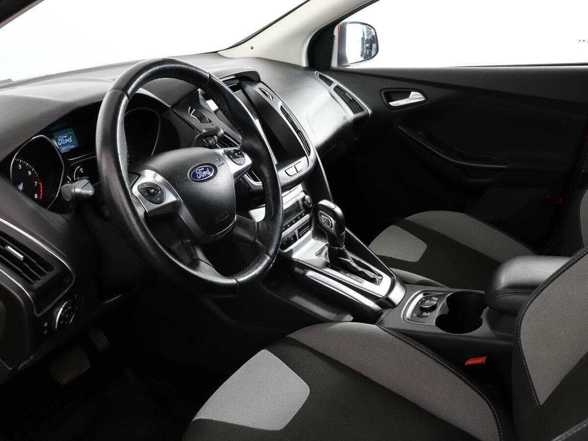 Ford Focus с пробегом — 2012 год. Фото: #7
