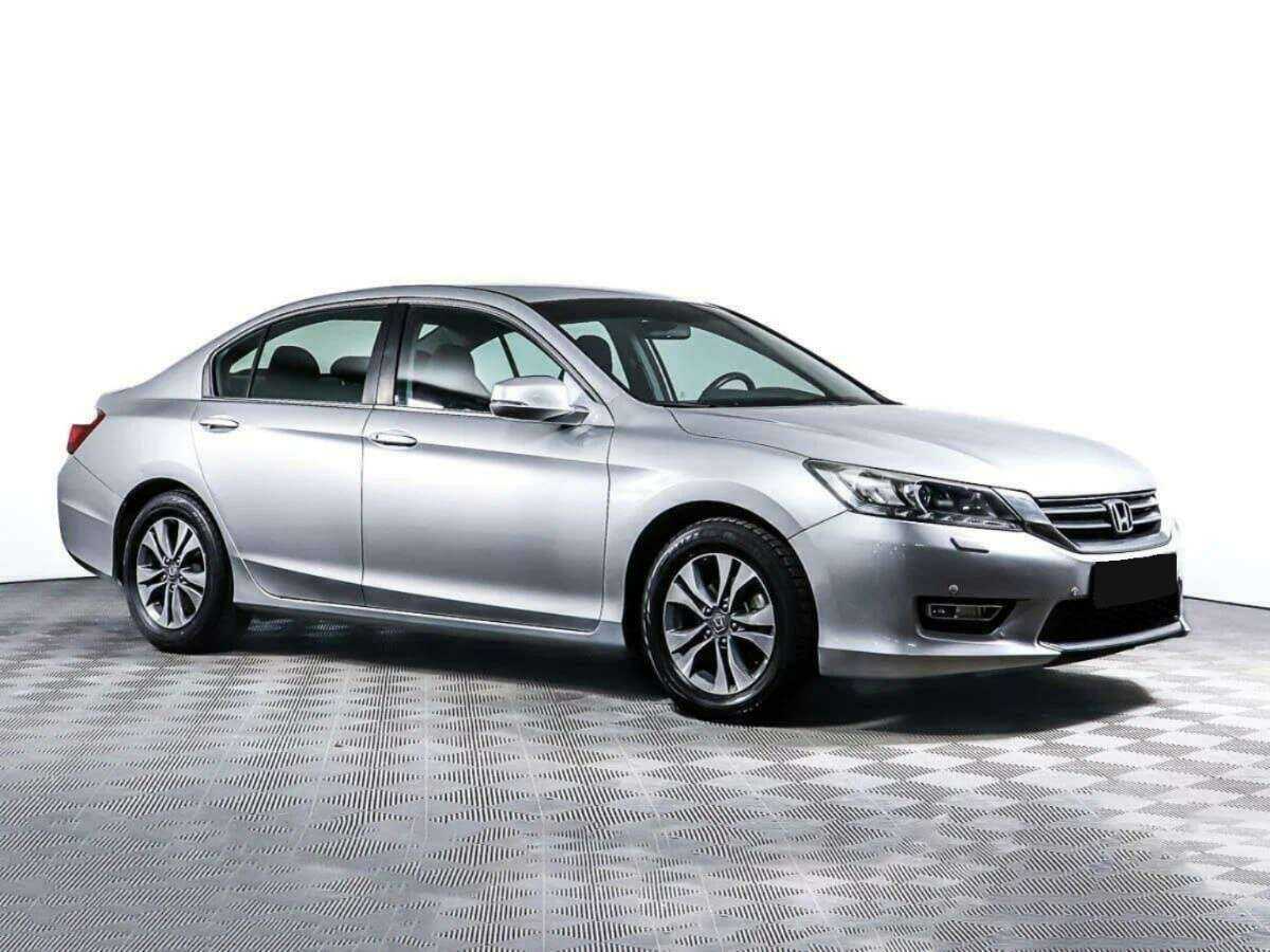Honda Accord с пробегом — 2013 год. Фото: #2