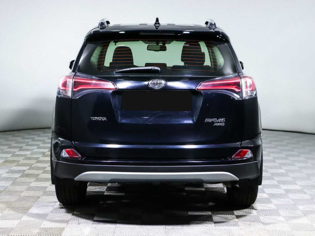 Toyota RAV4 с пробегом — 2019 год. Фото: #5