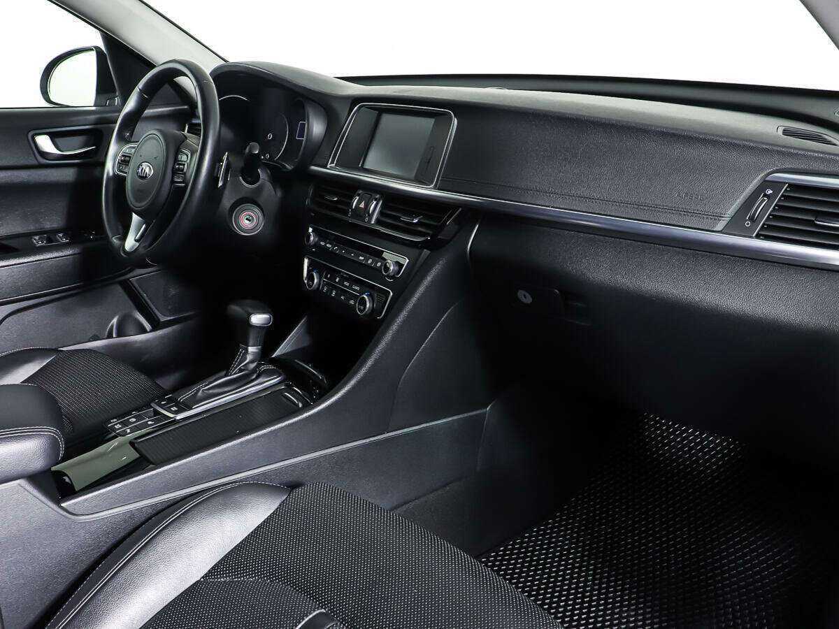 Kia Optima с пробегом — 2017 год. Фото: #10