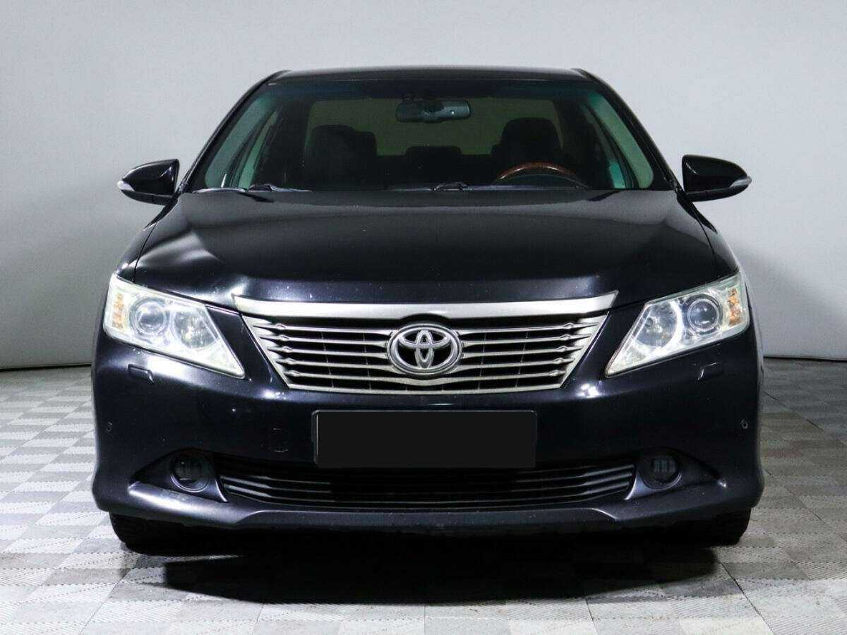 Toyota Camry с пробегом — 2012 год. Фото: #1