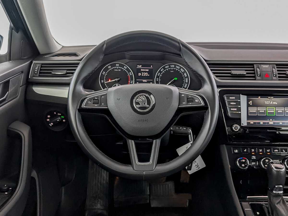Skoda Superb с пробегом — 2019 год. Фото: #16
