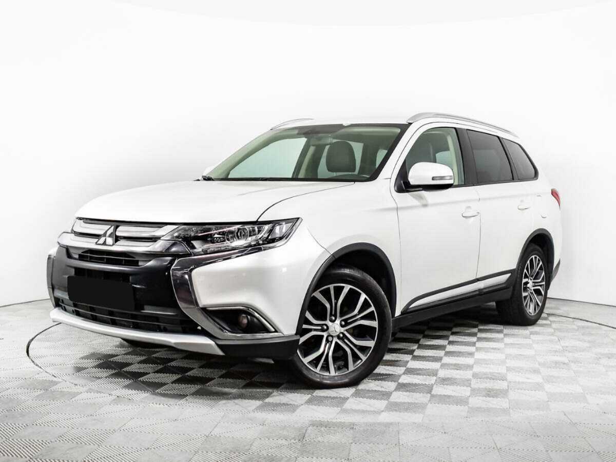 Mitsubishi Outlander с пробегом — 2015 год. Посмотреть фото