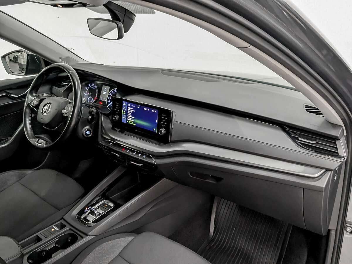Skoda Octavia с пробегом — 2021 год. Фото: #10