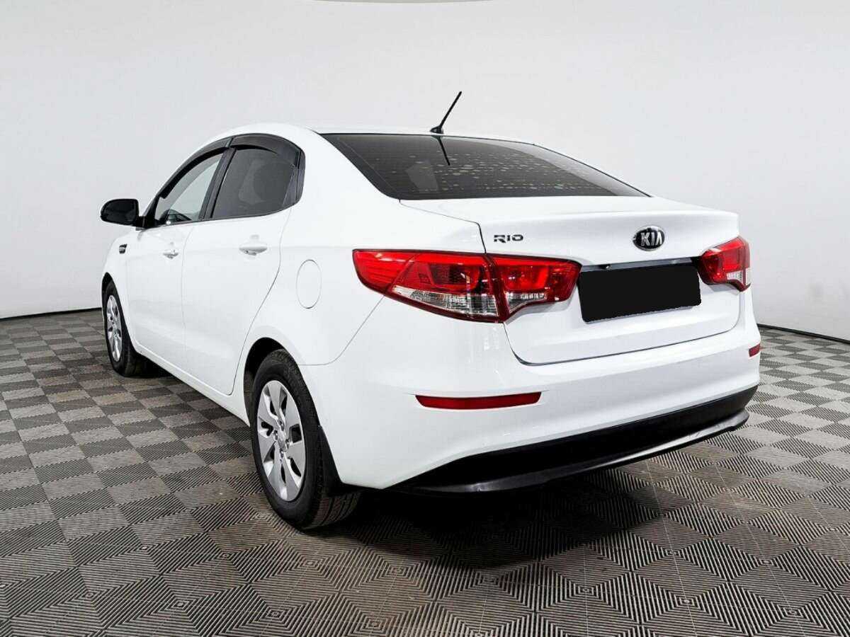 Kia Rio с пробегом — 2016 год. Фото: #6