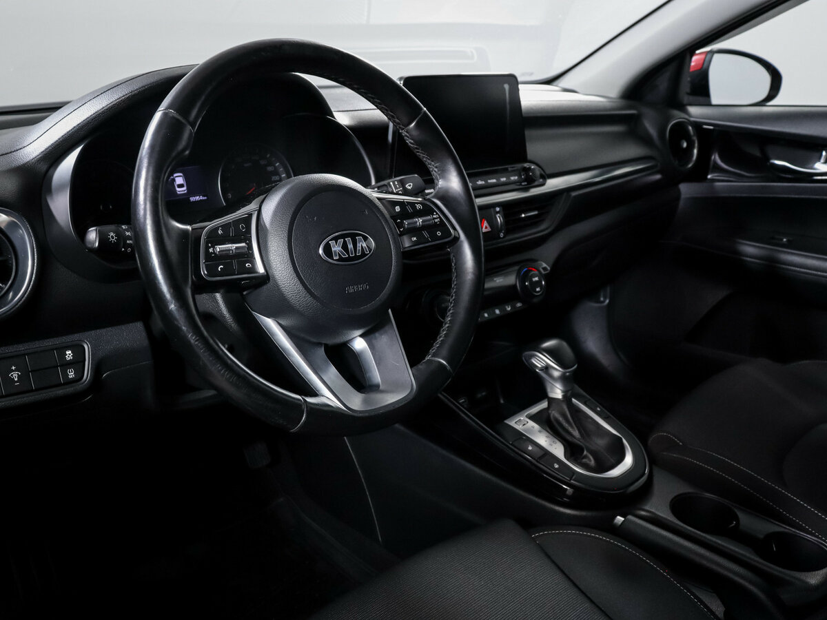 Kia Cerato с пробегом — 2019 год. Фото: #10