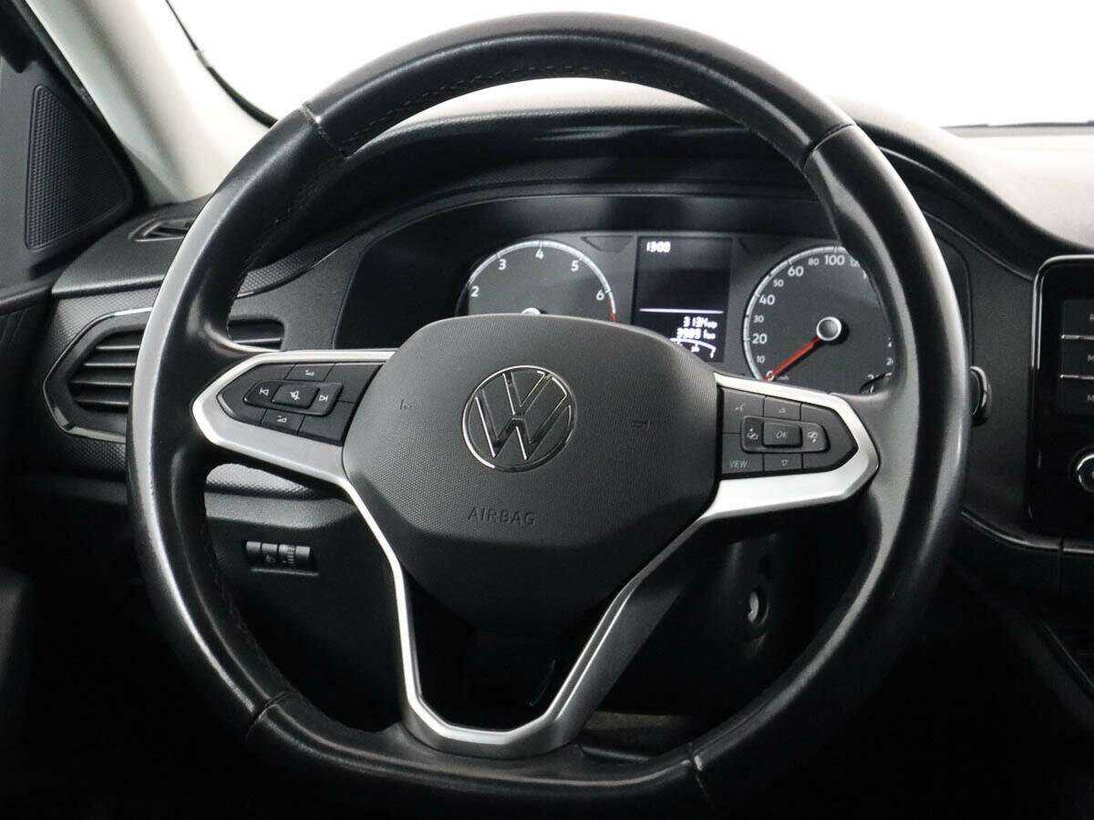 Volkswagen Polo с пробегом — 2020 год. Фото: #11