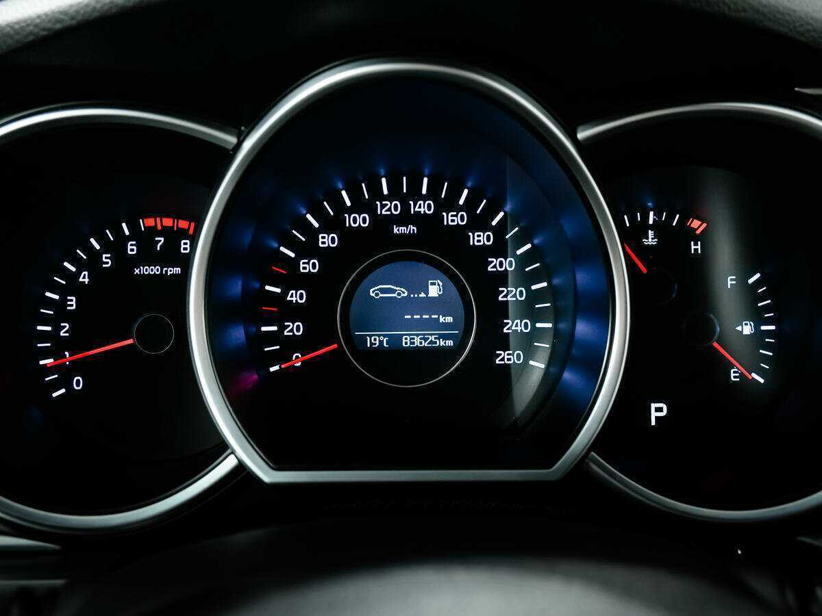 Kia Optima с пробегом — 2015 год. Фото: #9