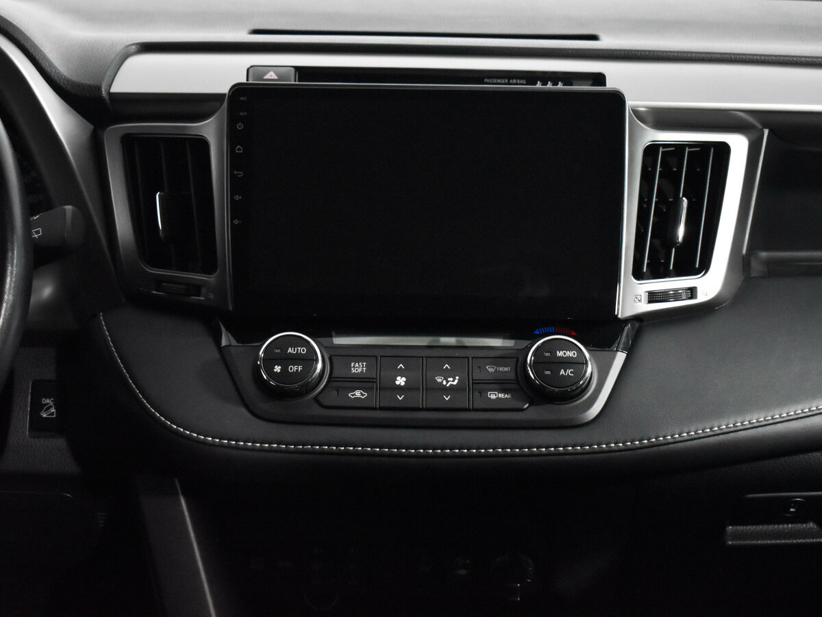 Toyota RAV4 с пробегом — 2016 год. Фото: #13