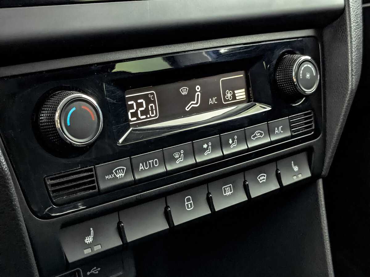 Skoda Rapid с пробегом — 2019 год. Фото: #16