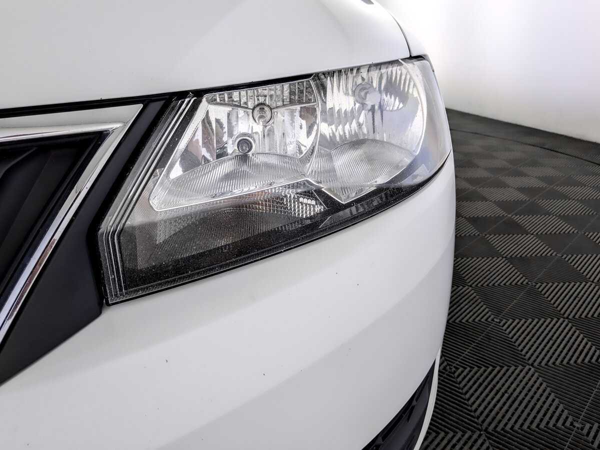 Skoda Rapid с пробегом — 2017 год. Фото: #16