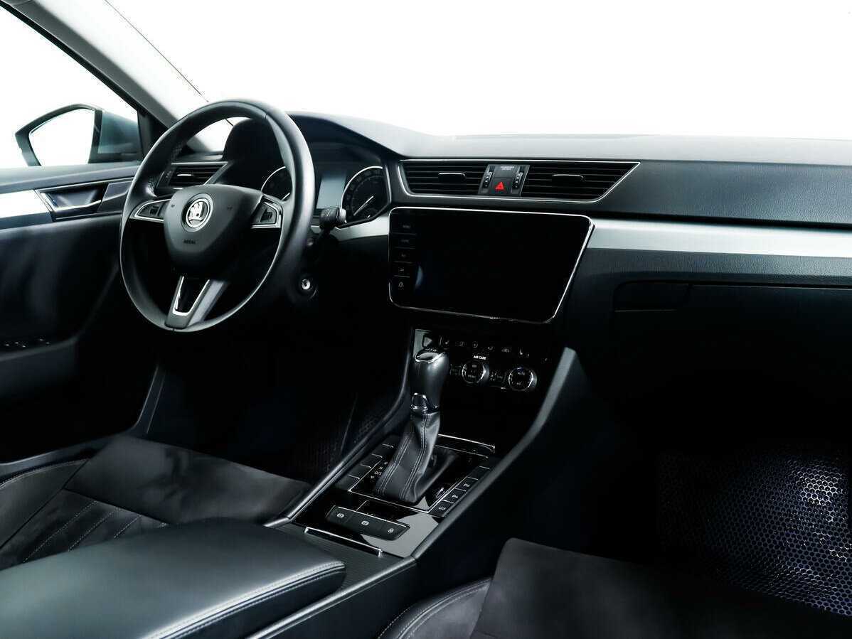 Skoda Superb с пробегом — 2017 год. Фото: #6